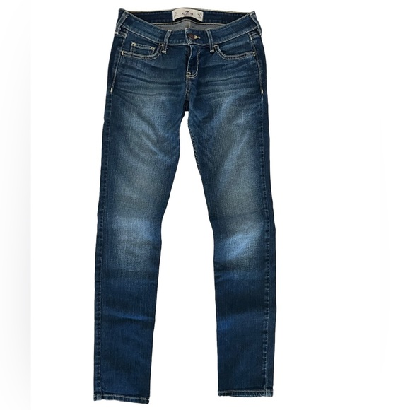 Hollister Jeans - Picture 1 of 8